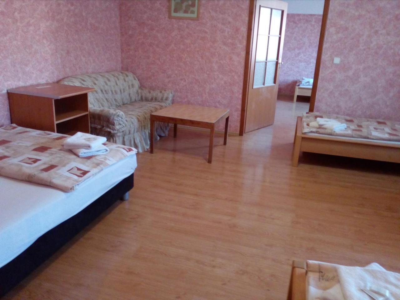 Penzion U Parohace Prostejov Luaran gambar